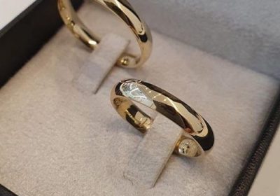 Golden couple wedding rings